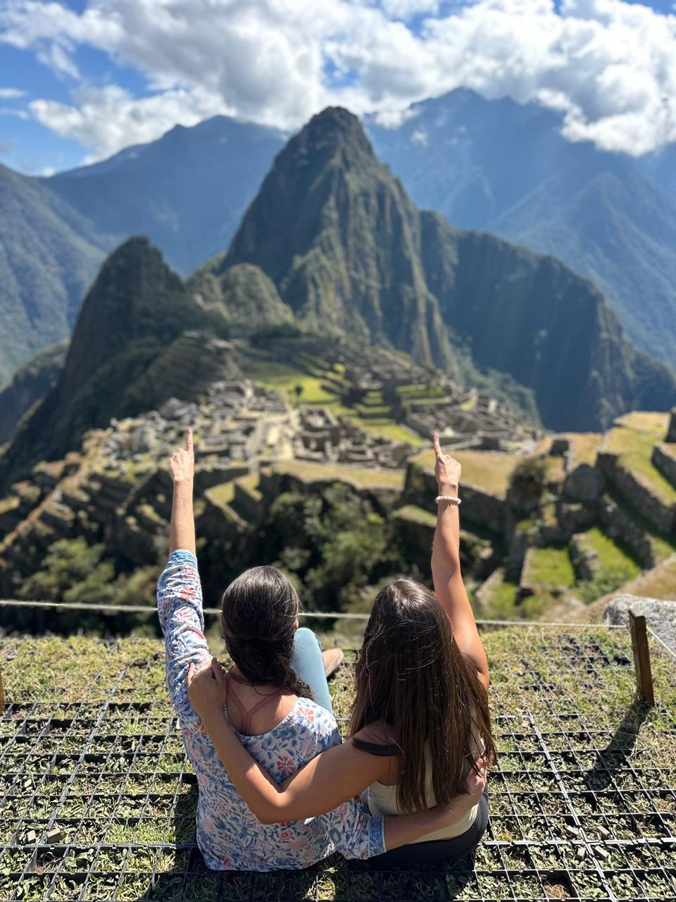 Grupo de Alquimia Andina en Machu Picchu